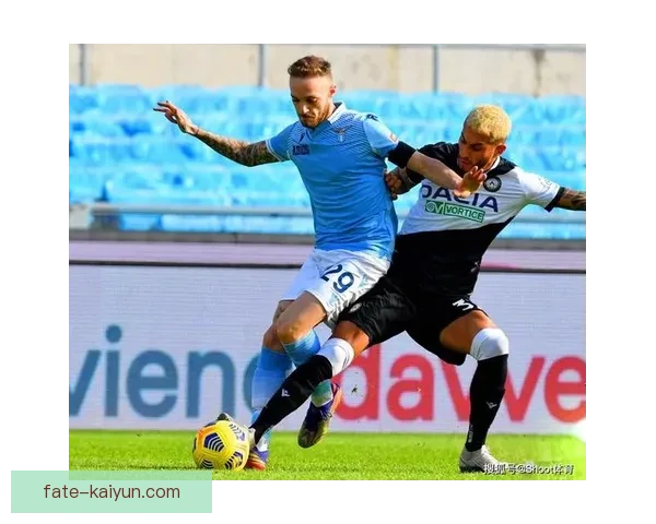 利桑德罗在英超逐渐适应，状态回暖值得关注