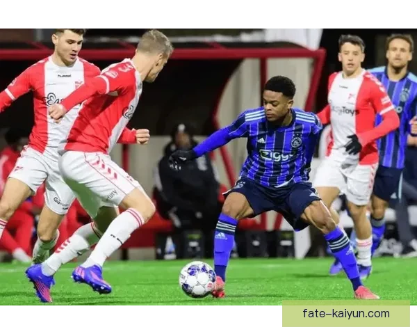 荷甲技术足球风格持续提升，攻势组织与控球表现稳健